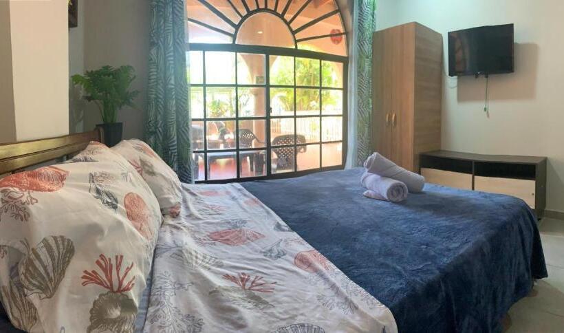 پانسیون Sarah S Place San Andres