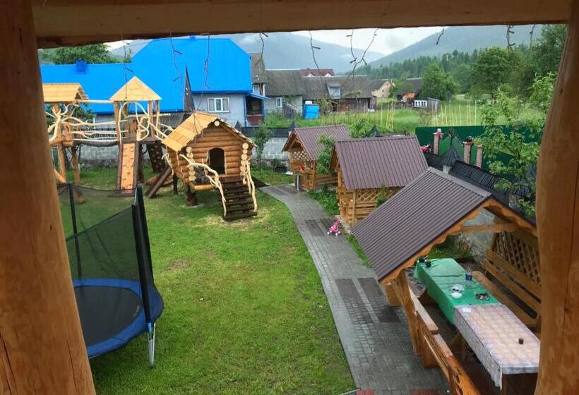 ペンション Synevyrskyj Chardash