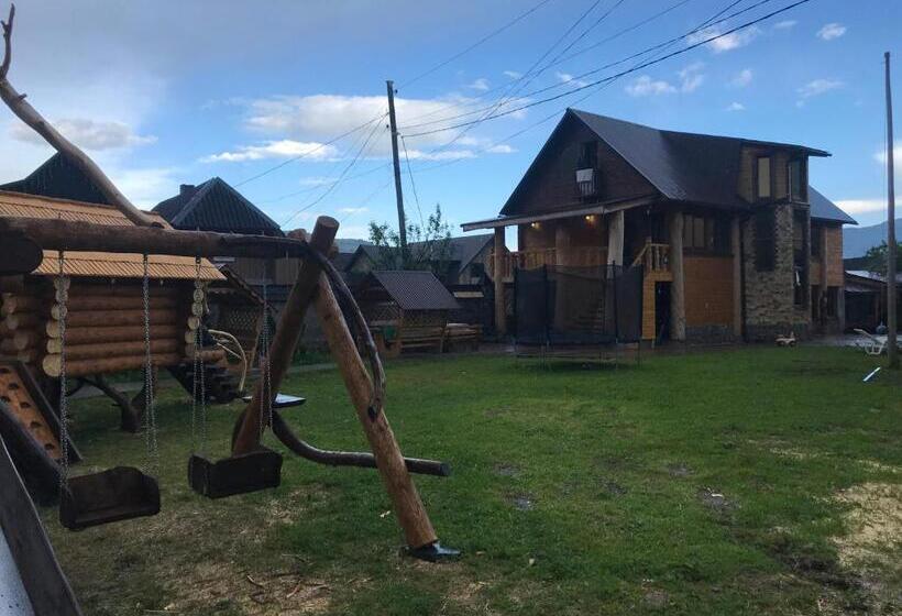 ペンション Synevyrskyj Chardash