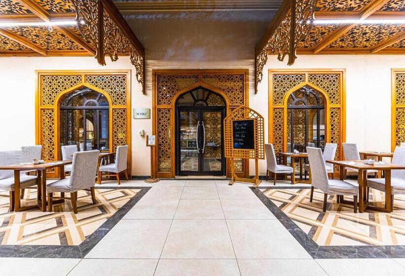 استراحتگاه Grand Palace   Couples Only 18 Years Plus
