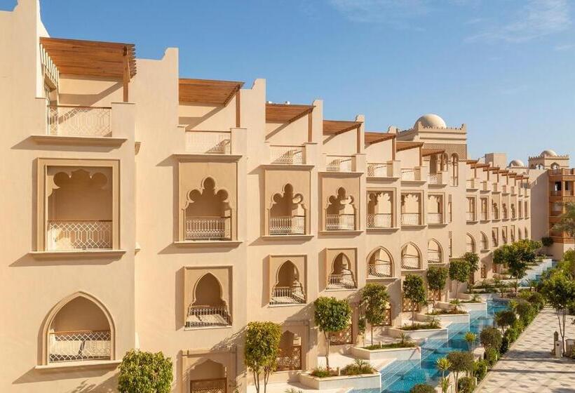 استراحتگاه Grand Palace   Couples Only 18 Years Plus