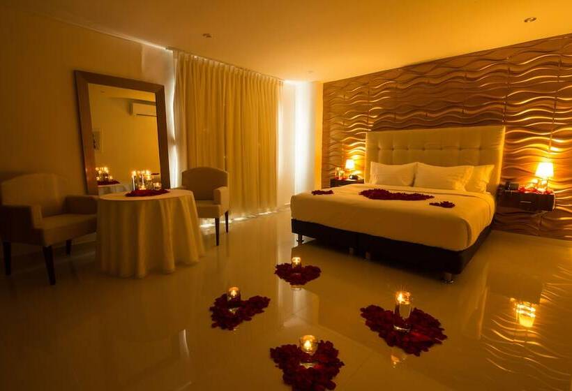 هتل Parque Del Sol