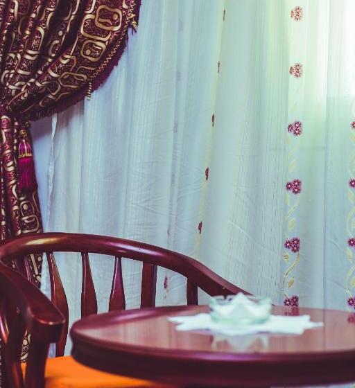 هتل La Viena Health Resort
