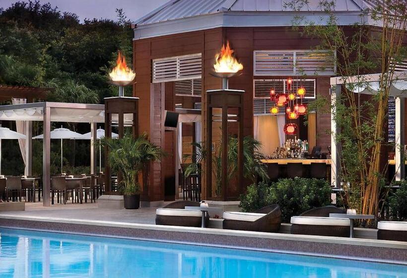 فندق Walt Disney World Swan Reserve