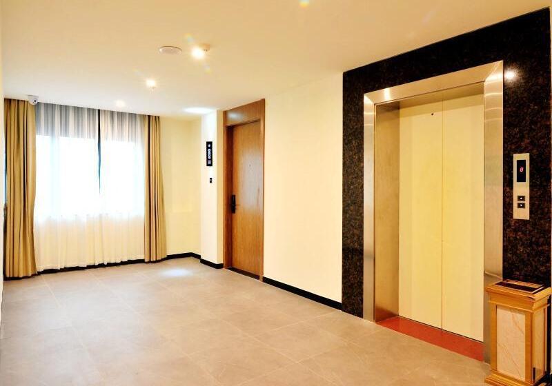 בית מלון כפרי Greentree Inn Haikou City Wuzhishan Road