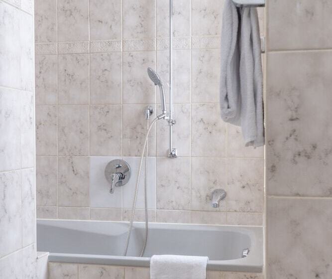 هتل Galerie