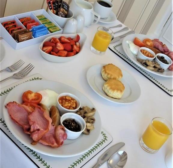 فندق Adam Guest House