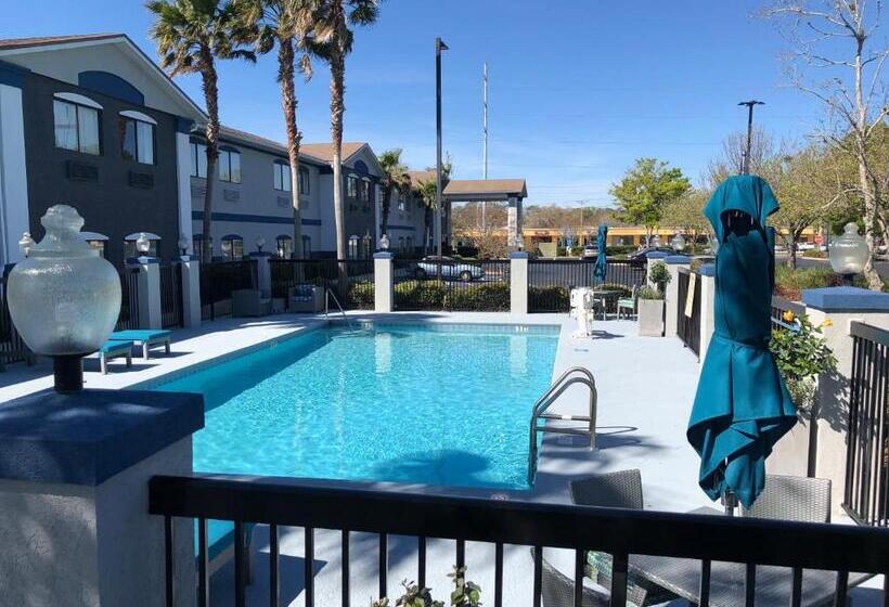 فندق Best Western Mayport Inn & Suites