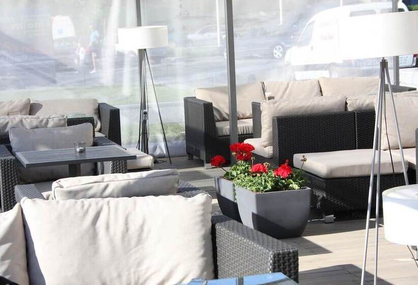 هتل Mercure Marijampole