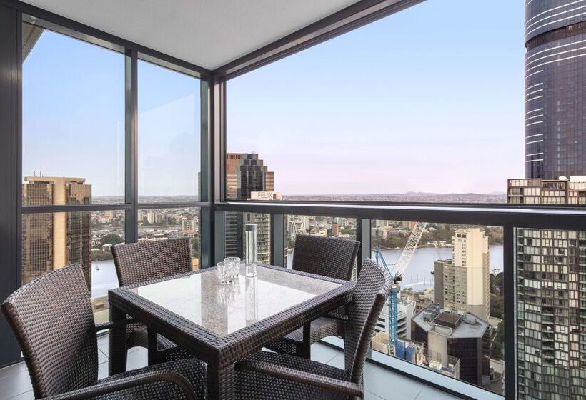 هتل Oaks Brisbane On Charlotte Suites