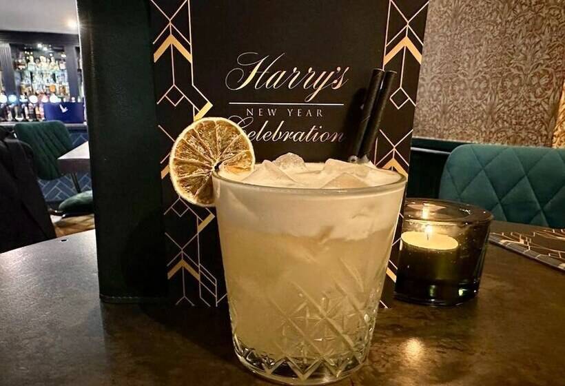 هتل The Regency