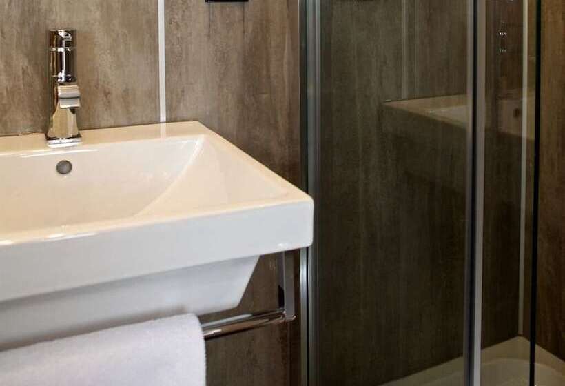 ホテル The Tower Gastro Pub & Apartments