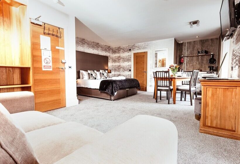 ホテル The Tower Gastro Pub & Apartments