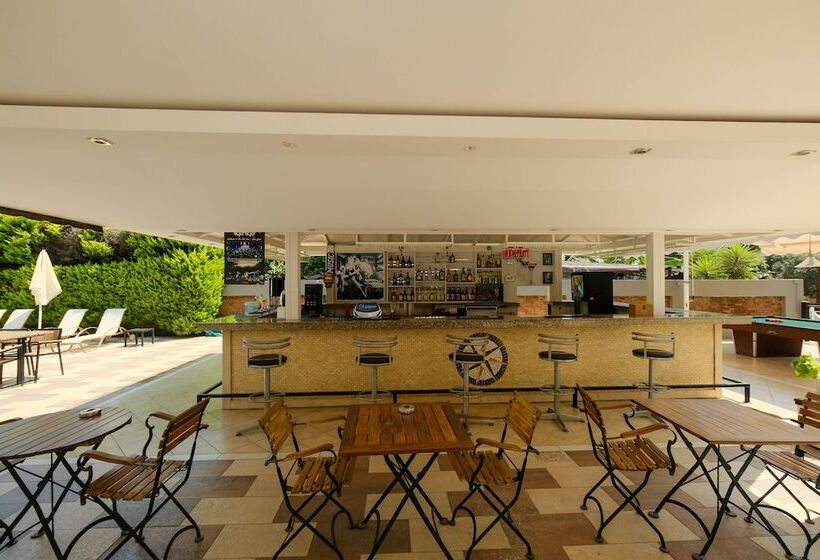 هتل Club Selen Icmeler