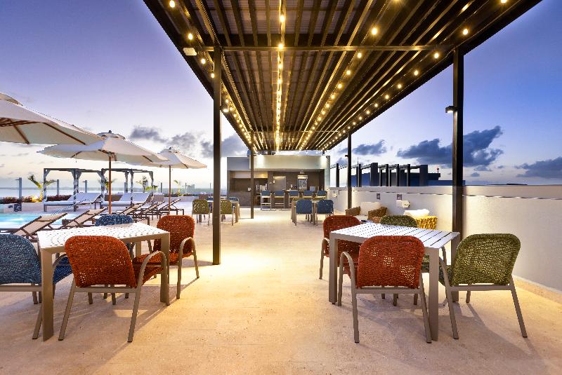 هتل Residence Inn By Marriott Cancun  Zone