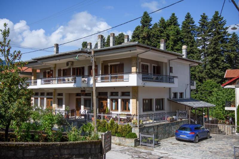 Arktos Suites