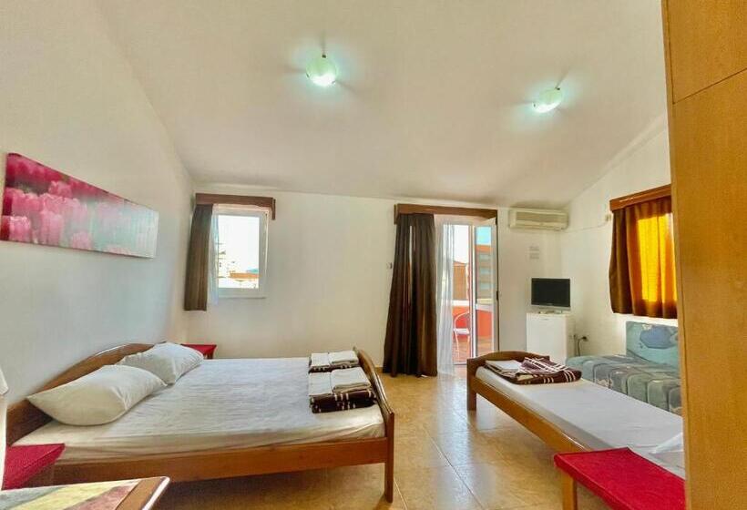 پانسیون Vila L Budva