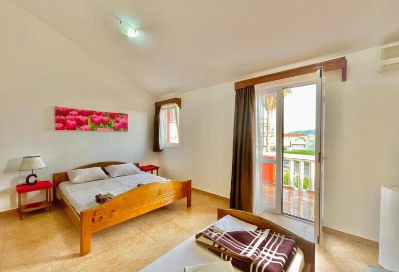 پانسیون Vila L Budva