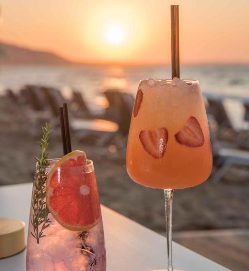 هتل Aeolos Beach Resort