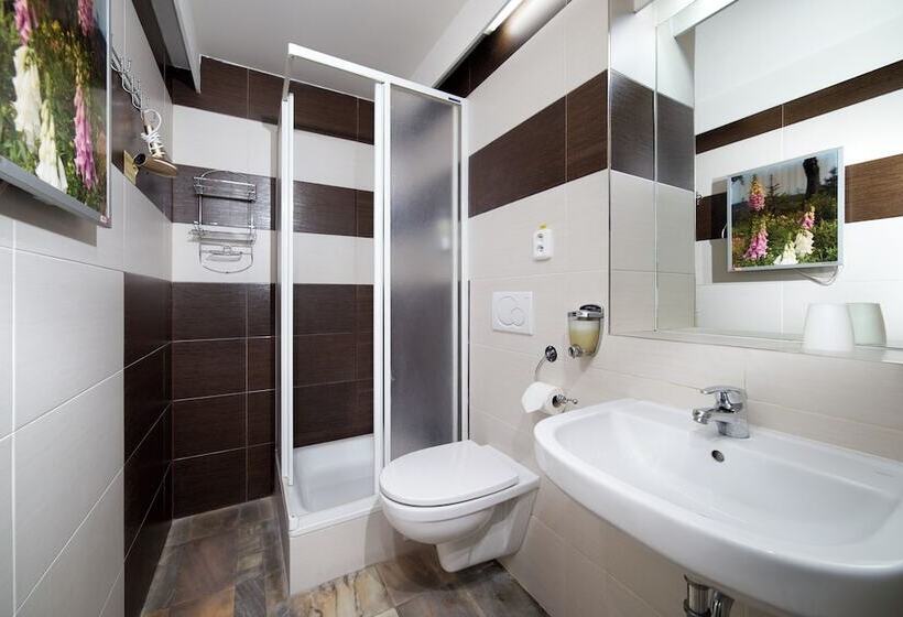 Fotos del hotel Ankora:  8