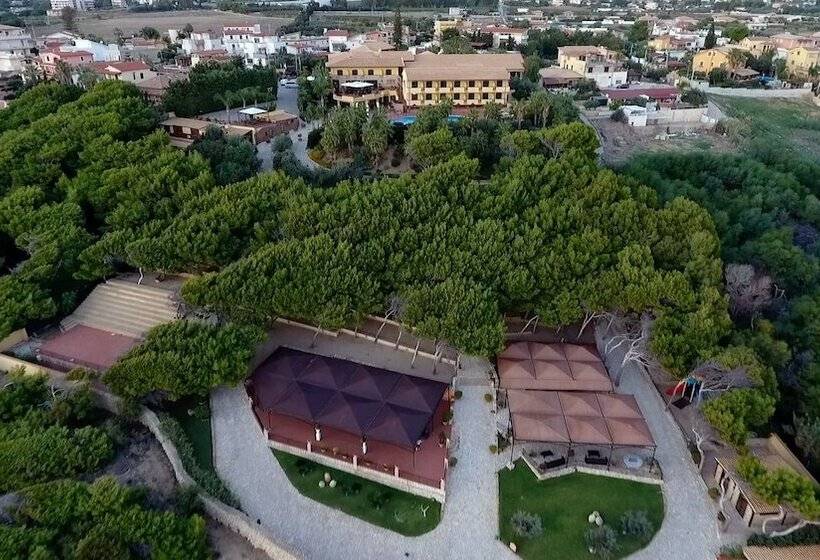 هتل Baia Di Ulisse Wellness & Spa