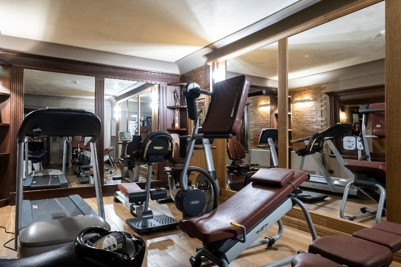 هتل Baia Di Ulisse Wellness & Spa