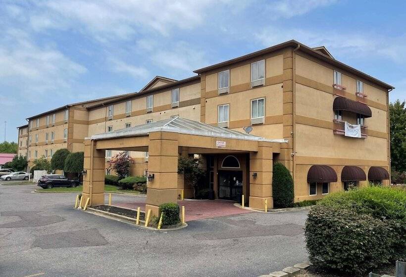 Hotel Baymont By Wyndham Memphis I240