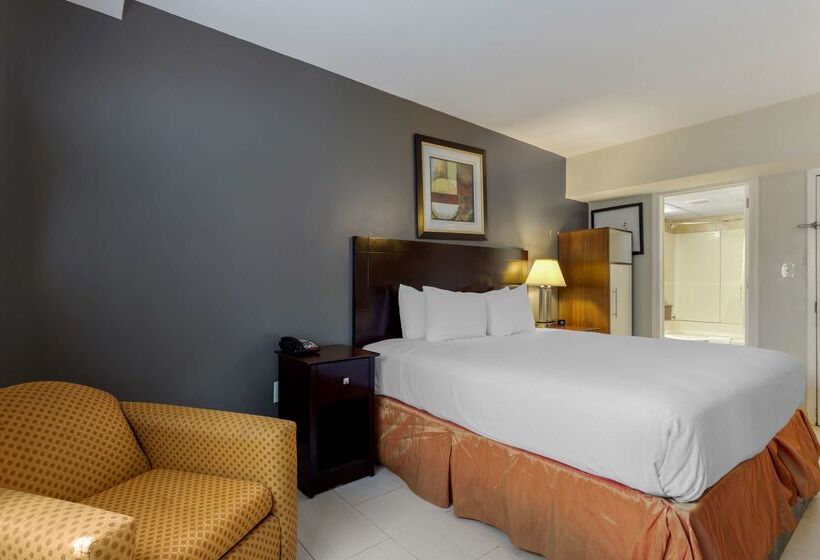 هتل Best Western Plus Brooklyn Bay