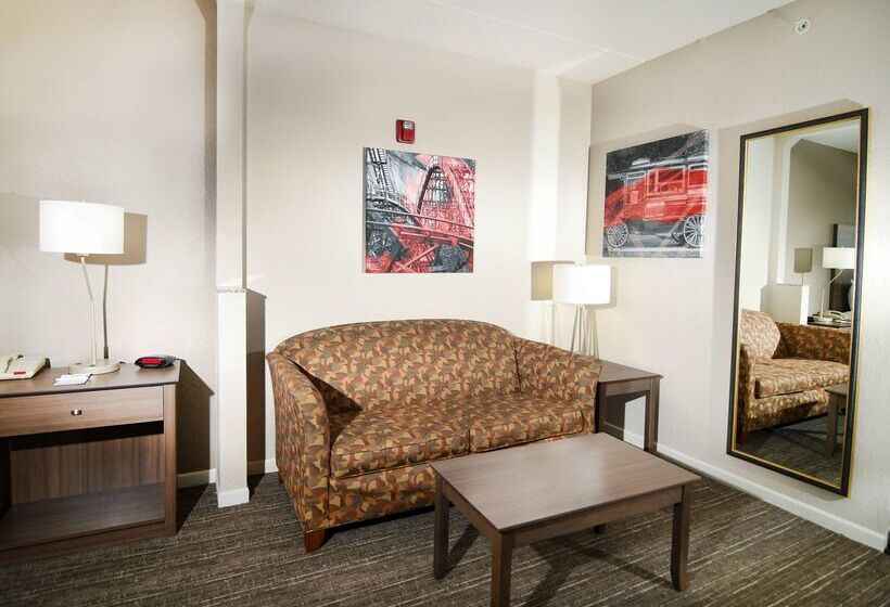 Hotel Best Western Plus Sandusky  And Suites