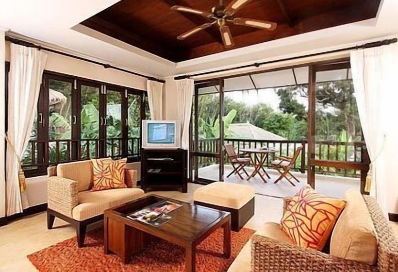 هتل Chandara Resort & Spa Phuket