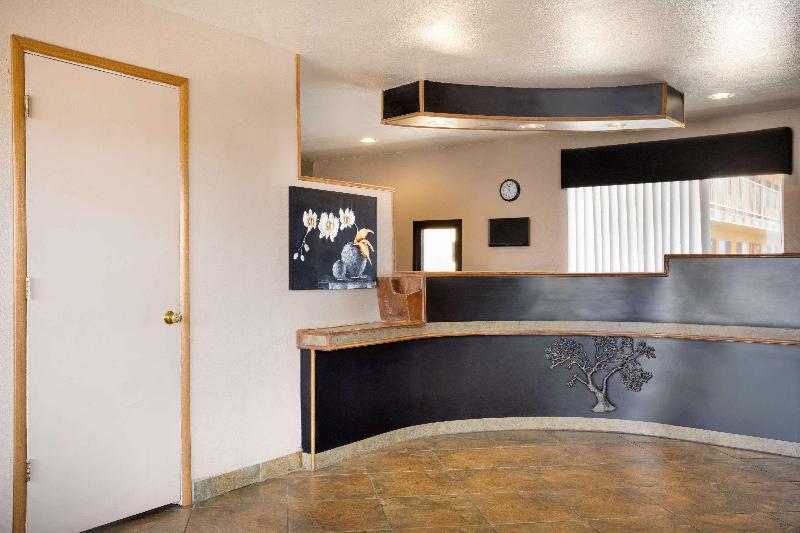 Отель Clarion Pointe Winslow I 40