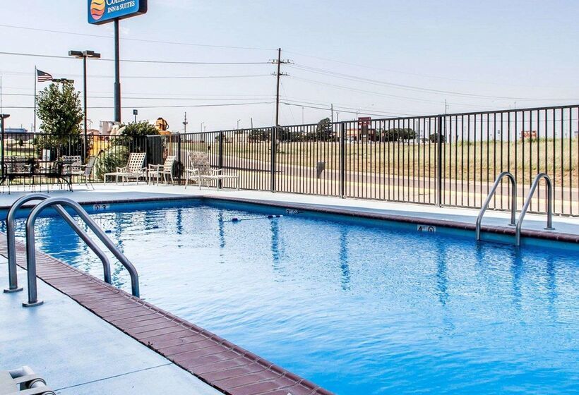 هتل Comfort Inn & Suites