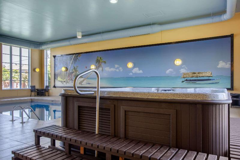 فندق Comfort Inn & Suites