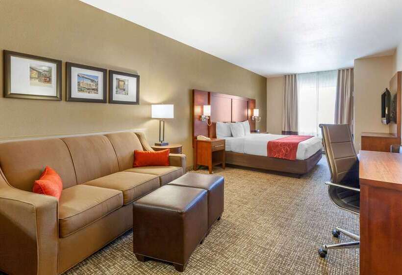 בית מלון כפרי Comfort Suites Glendale   State Farm Stadium Area