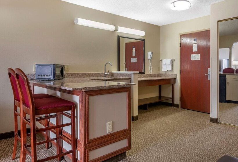 בית מלון כפרי Comfort Suites Grandville   Grand Rapids Sw