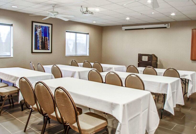 هتل Comfort Suites Lombard   Addison