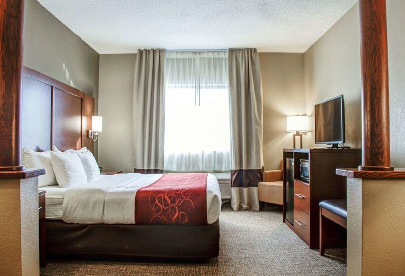 هتل Comfort Suites Lombard   Addison