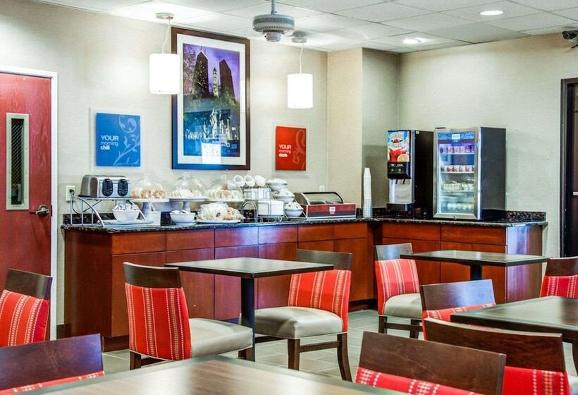هتل Comfort Suites Lombard   Addison