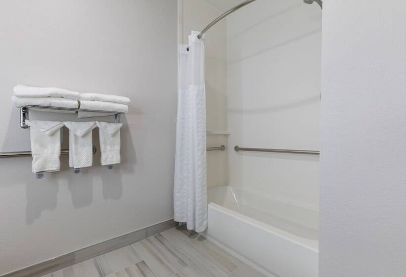 هتل Comfort Suites Lombard   Addison
