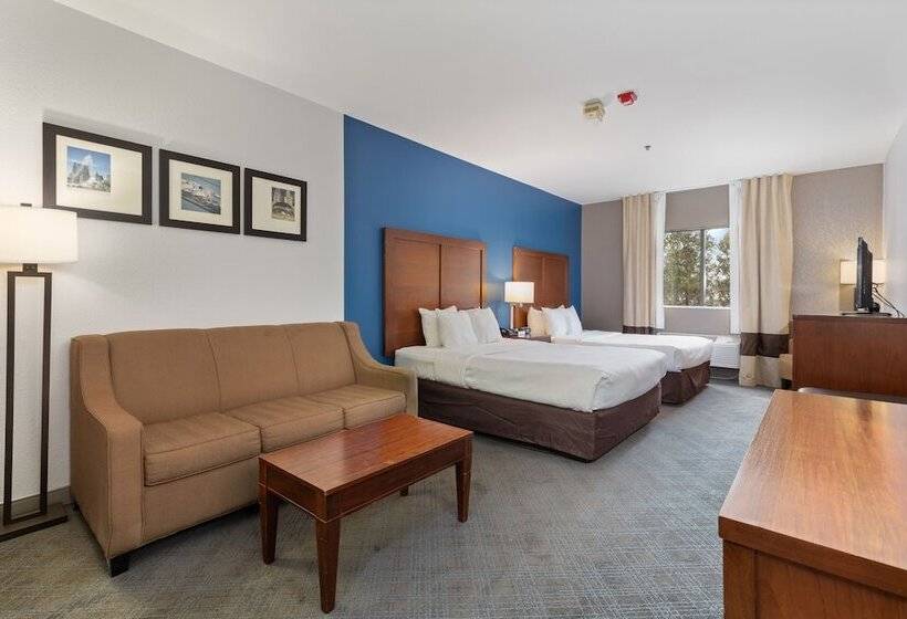 هتل Comfort Suites Lombard   Addison
