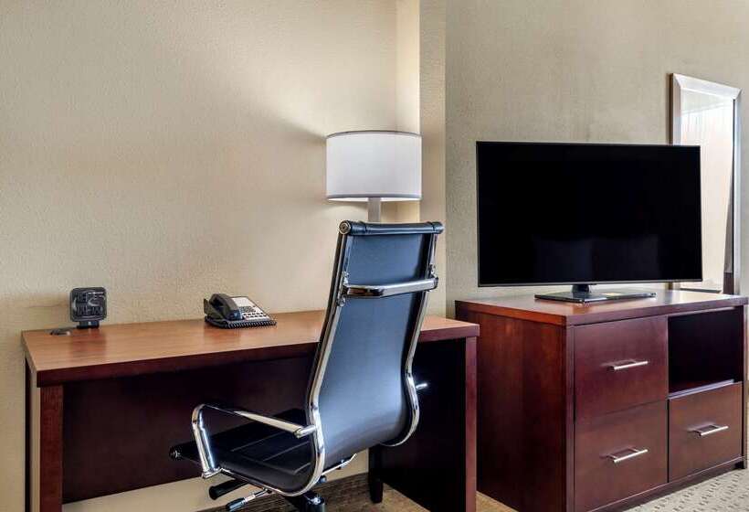 هتل Comfort Suites Waco Near University Area