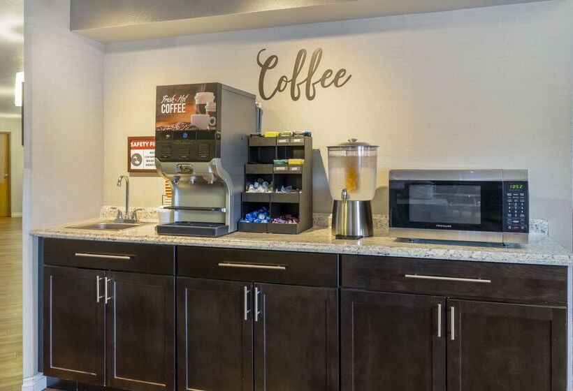 בית מלון כפרי Baymont By Wyndham Missoula