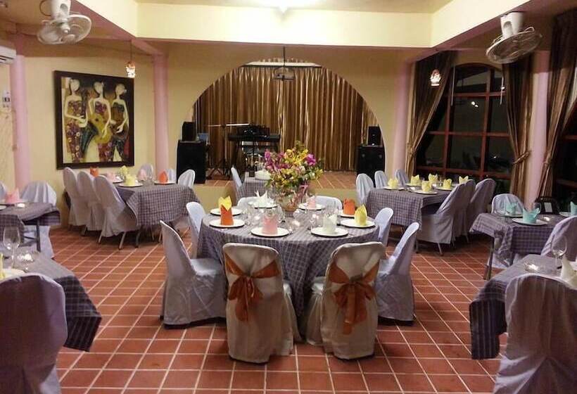 هتل Ekman Garden Resort
