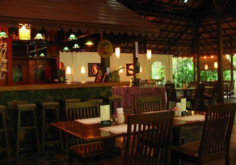 هتل Fern Resort Mae Hong Son