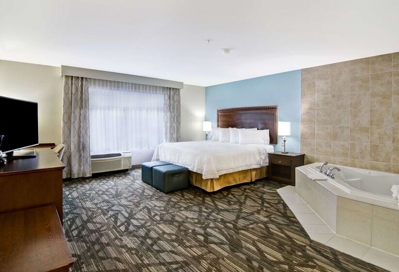 هتل Hampton Inn & Suites Saint John