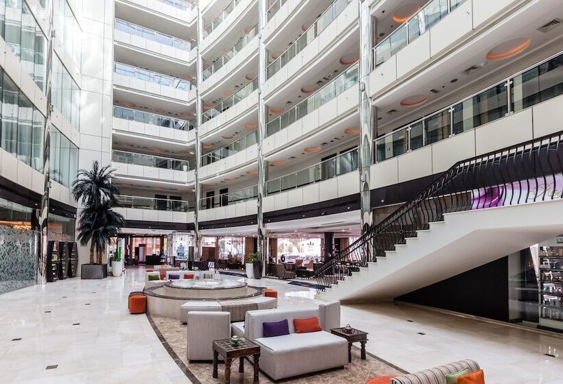 هتل Holiday Inn Dubai Al Barsha, An Ihg