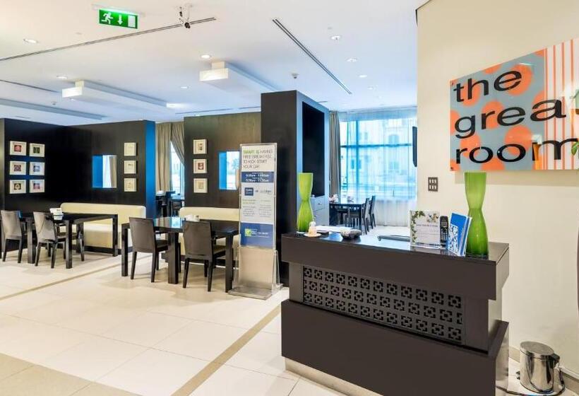 Fotos del hotel Holiday Inn Express Dubai Internet City, An Ihg:  10