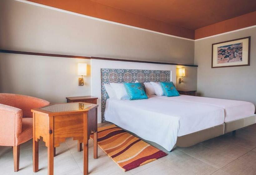 هتل Iberostar Waves Saidia