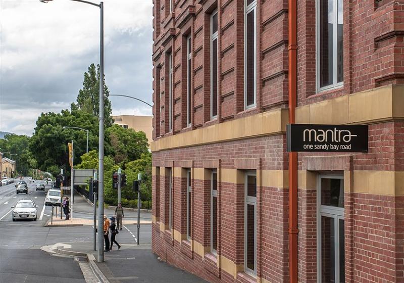 هتل Mantra One Sandy Bay Road