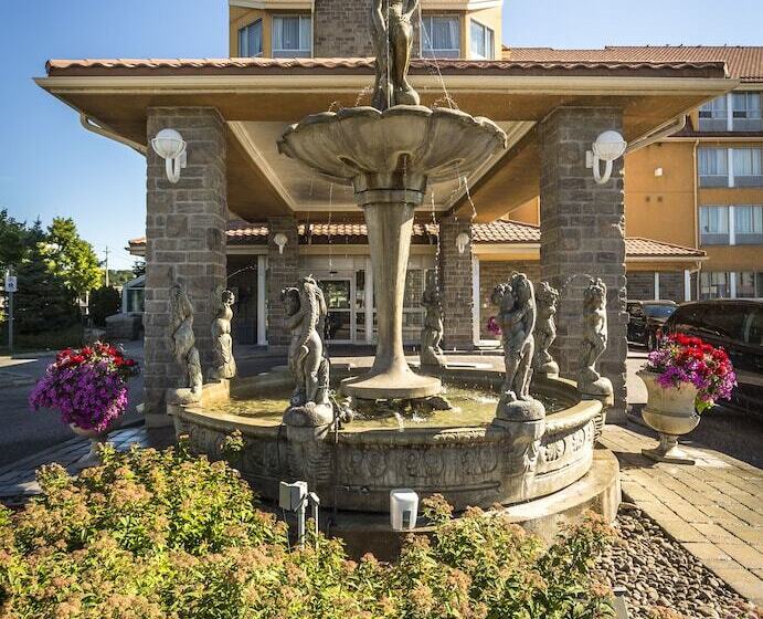 فندق Monte Carlo Inn Barrie   Newly Renovated